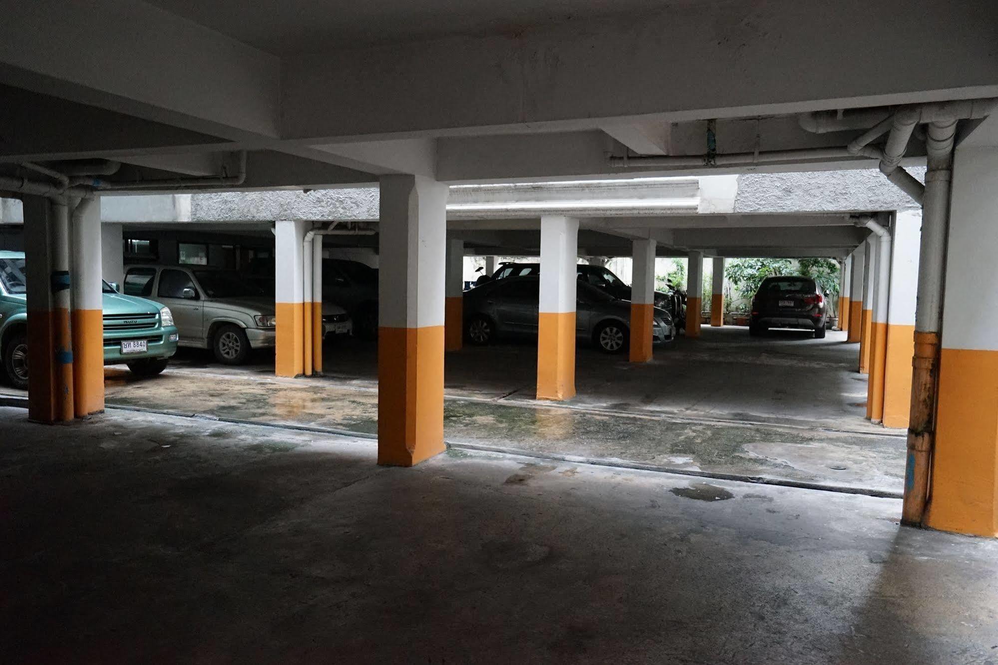Banglumpoo Place Banguecoque Exterior foto